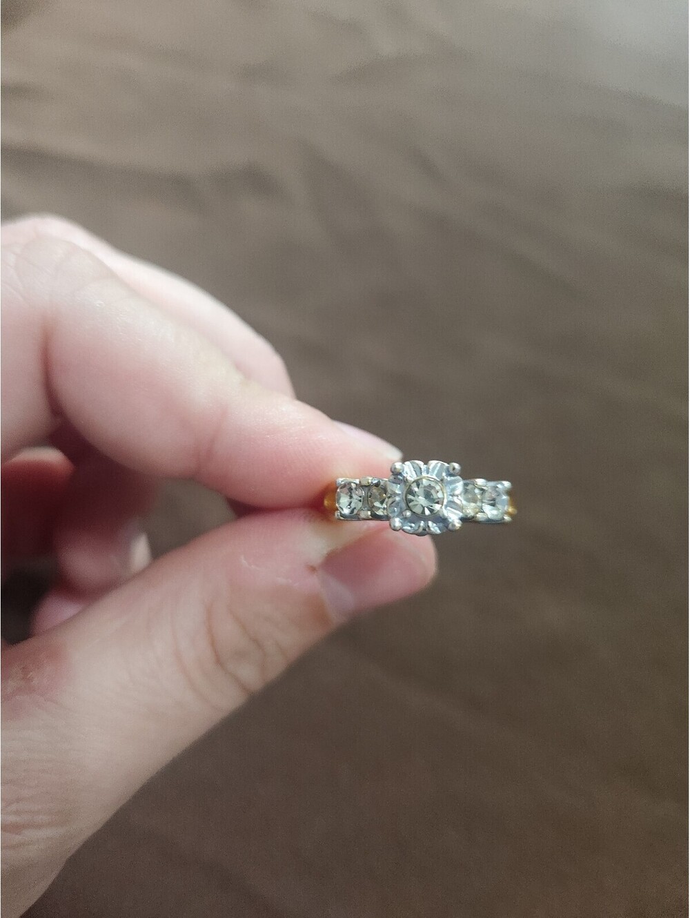 Elegant Two-Tone Gold and Silver Fashion Ring with Clear Stones Size 8